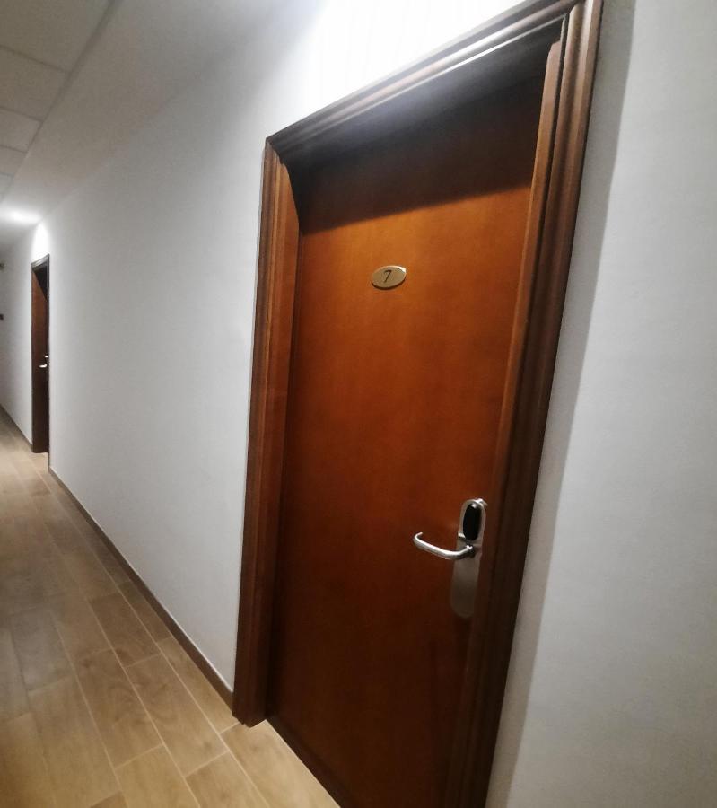 Hotel Porta Rivera LʼAquila Kültér fotó