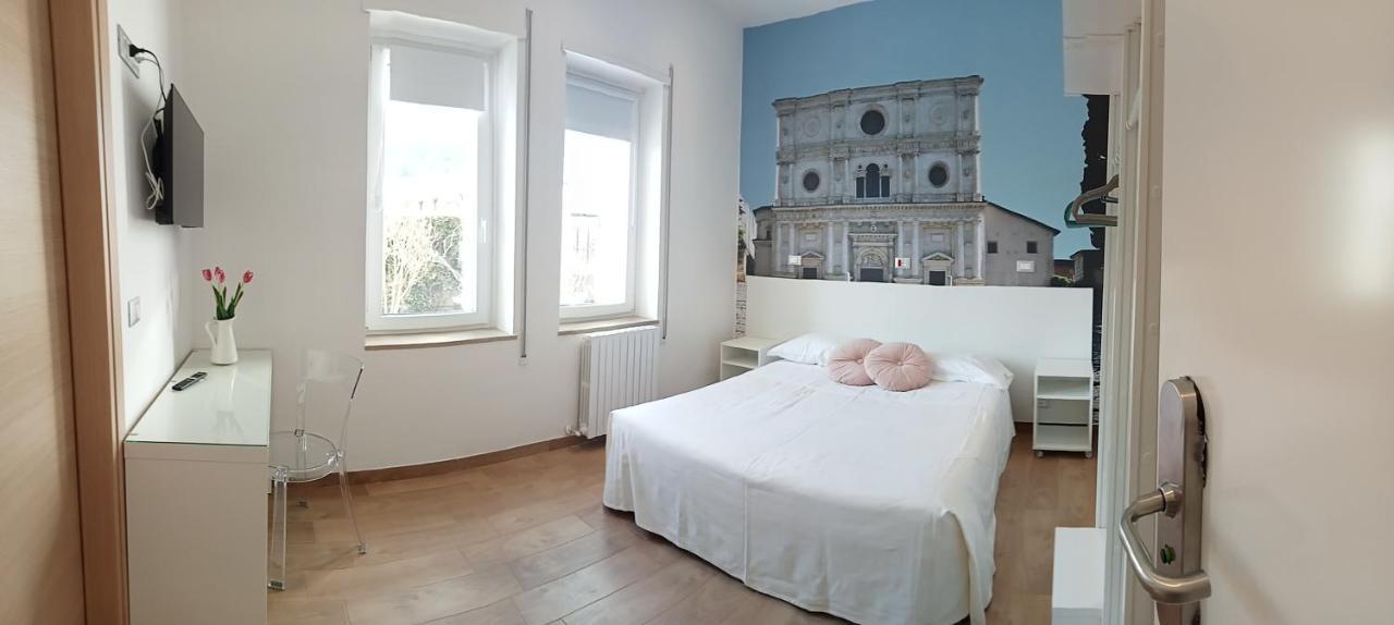 Hotel Porta Rivera LʼAquila Kültér fotó
