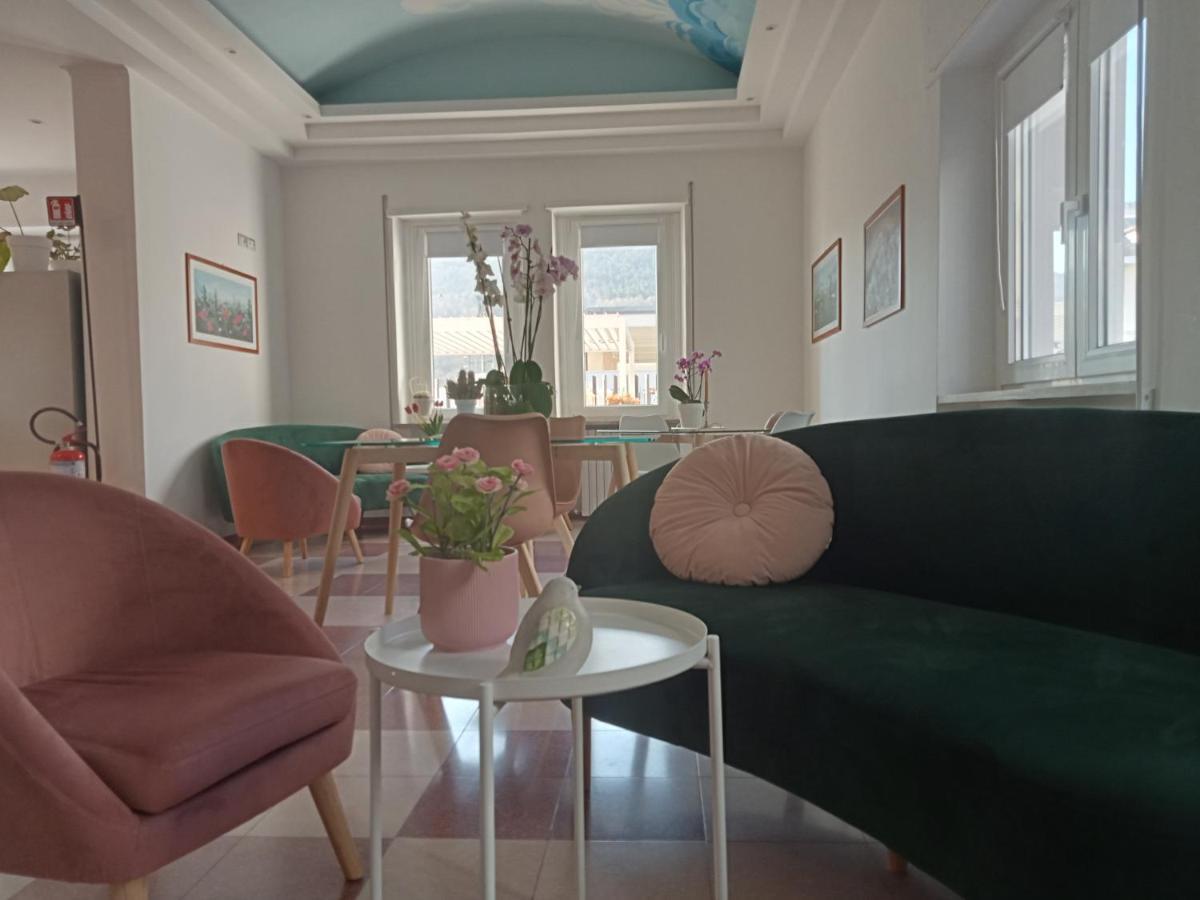 Hotel Porta Rivera LʼAquila Kültér fotó