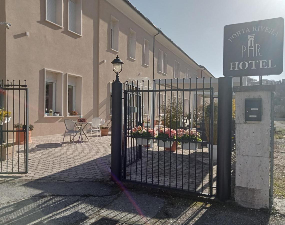 Hotel Porta Rivera LʼAquila Kültér fotó