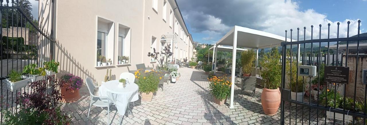 Hotel Porta Rivera LʼAquila Kültér fotó